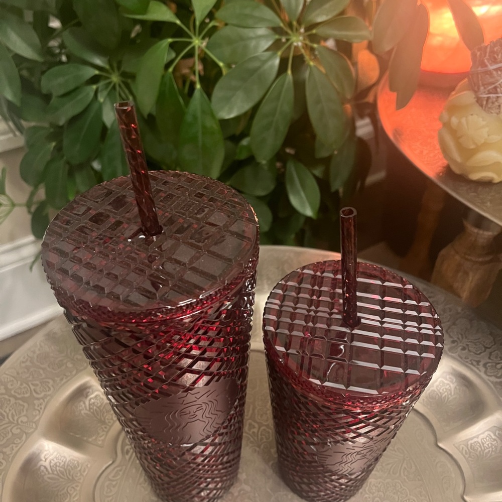 SET OF TWO NWT STARBUCKS 2022 SANGRIA RED 16 oz AND 24 oz Jeweled Tumblers - Picture 3 of 3